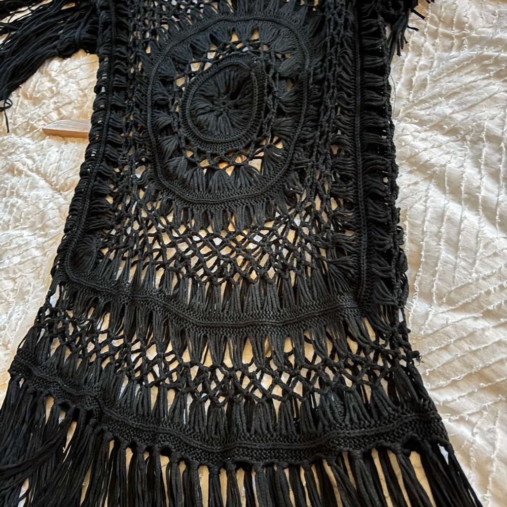 NWOT Crochet Tunic Top w Fringe Tassels. Aruba Made. Beautiful & SILKY SOFT!